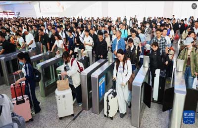   24.33億人次！國慶中秋假期中國交通出行創歷史